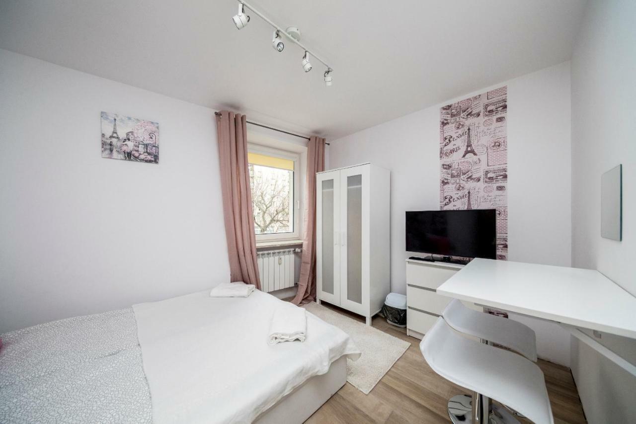 6 Cities Rooms Варшава Экстерьер фото