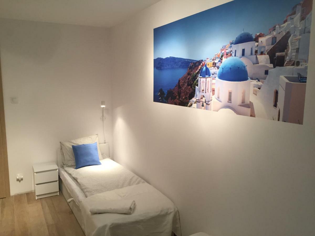 6 Cities Rooms Варшава Экстерьер фото